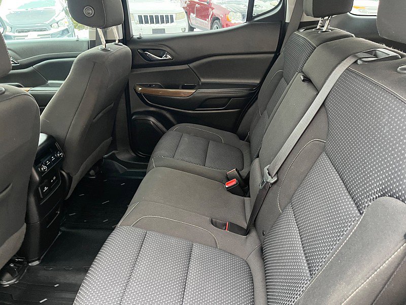 Used 2020 GMC Acadia SLE w/ Driver Convenience Package image 14