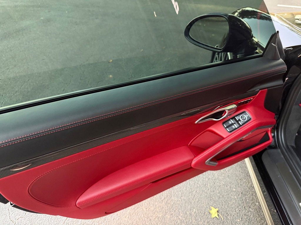 Used 2015 Porsche 911 Turbo S image 22