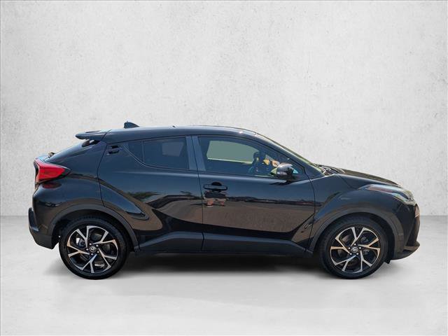 Used 2021 Toyota C-HR XLE FWD image 4