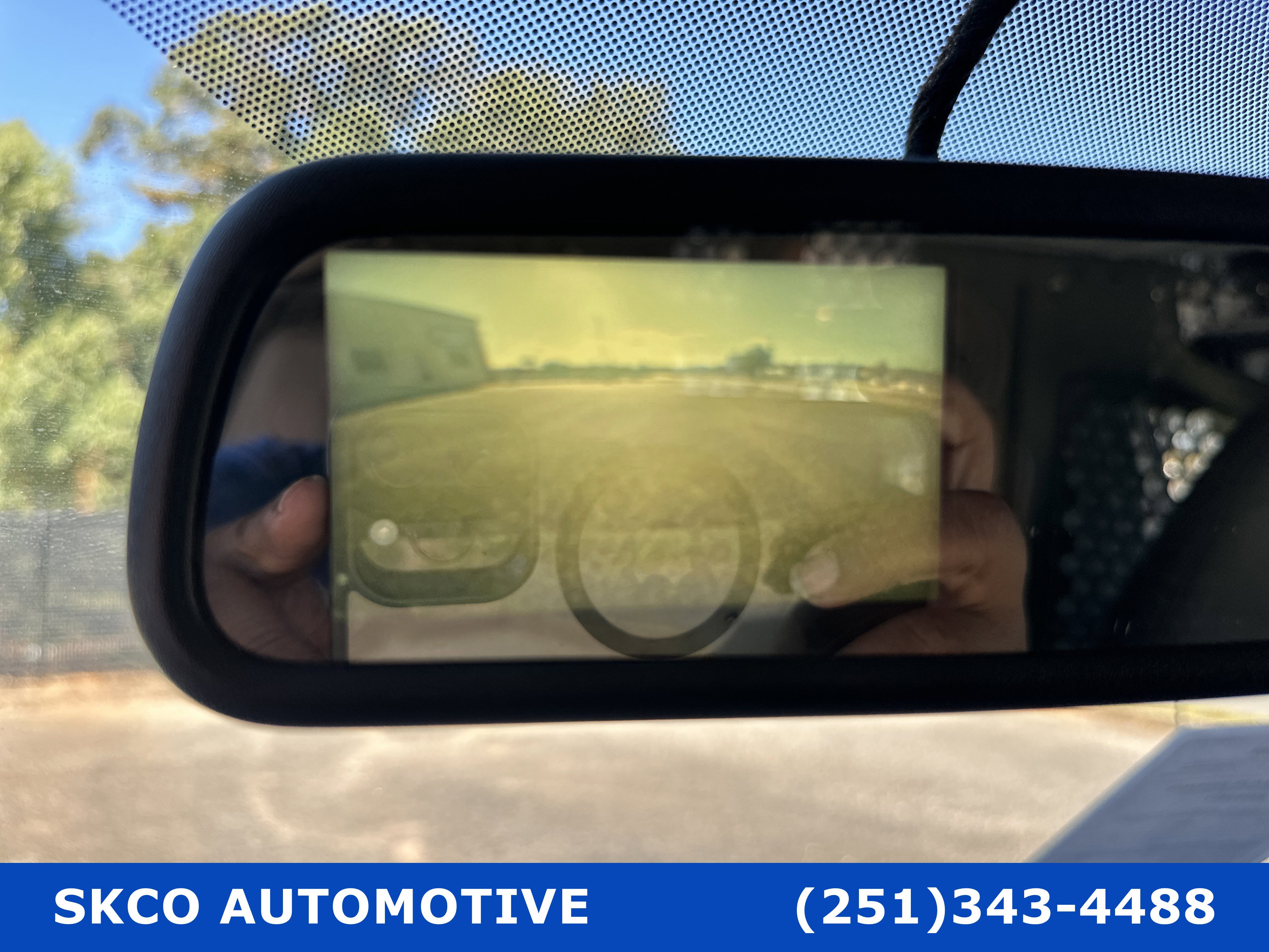 Used 2015 Chevrolet Express 2500 image 16