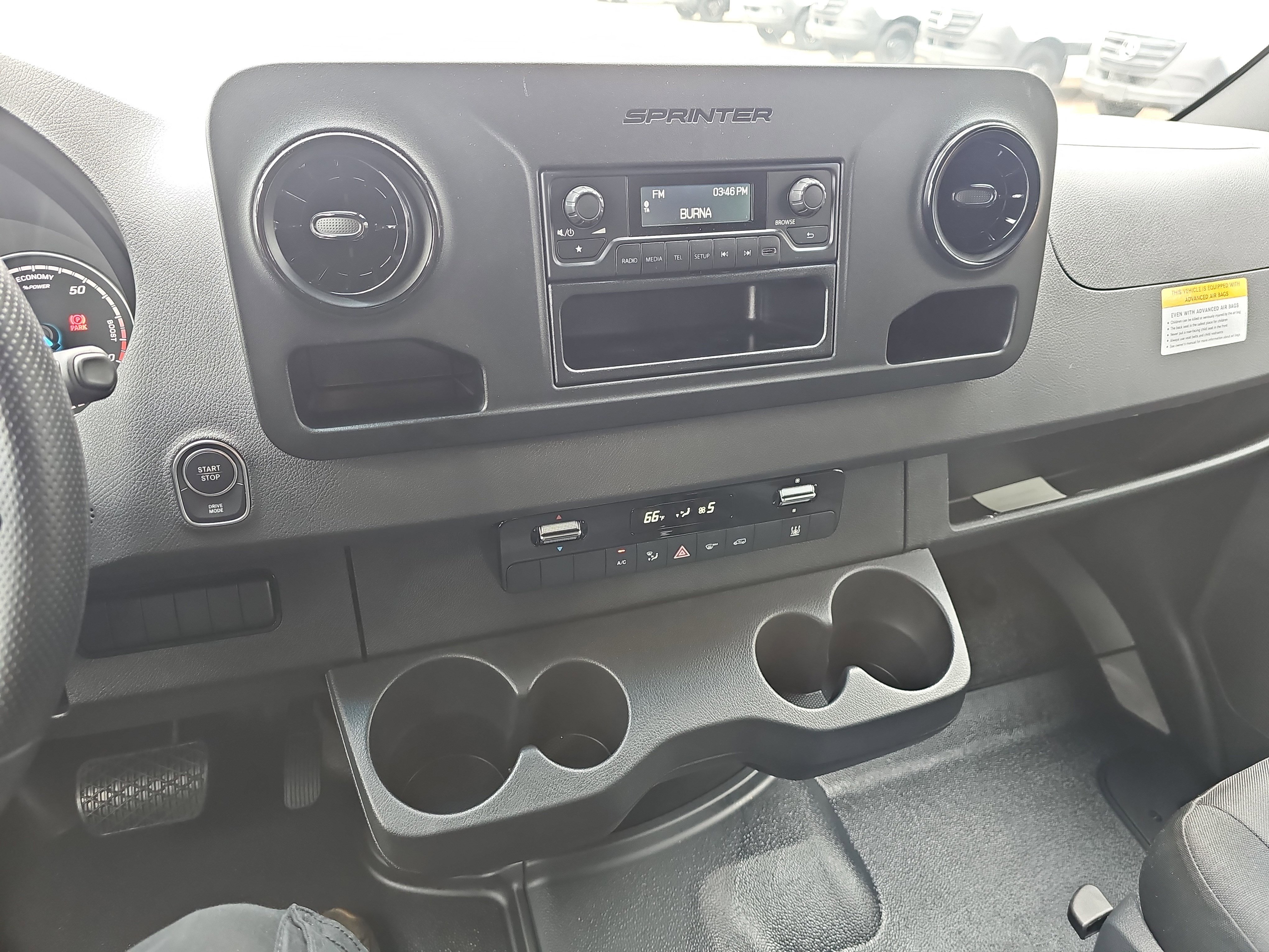 Used 2024 Mercedes-Benz eSprinter 170 Cargo image 16