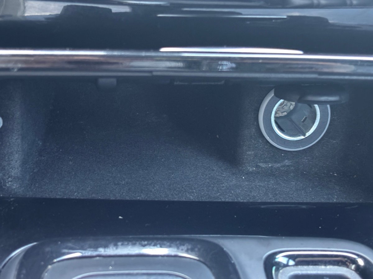 Used 2021 Chrysler 300 S image 33