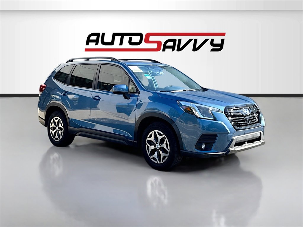 Used 2024 Subaru Forester Premium image 1