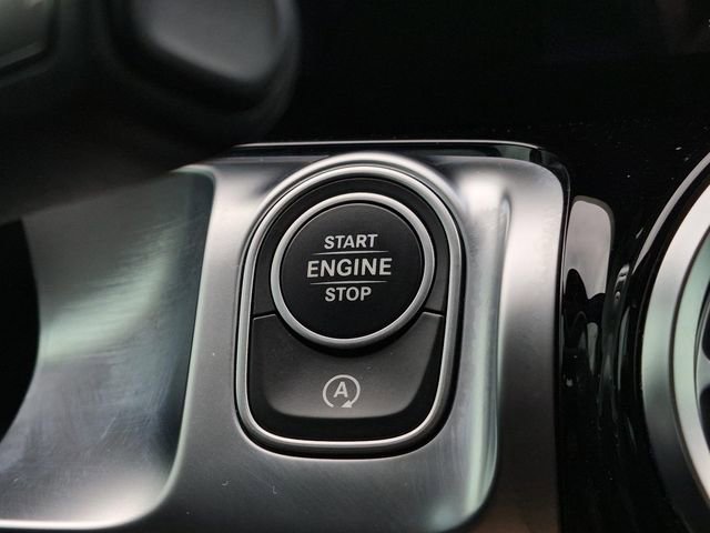 Certified 2022 Mercedes-Benz GLB 250 4MATIC image 34