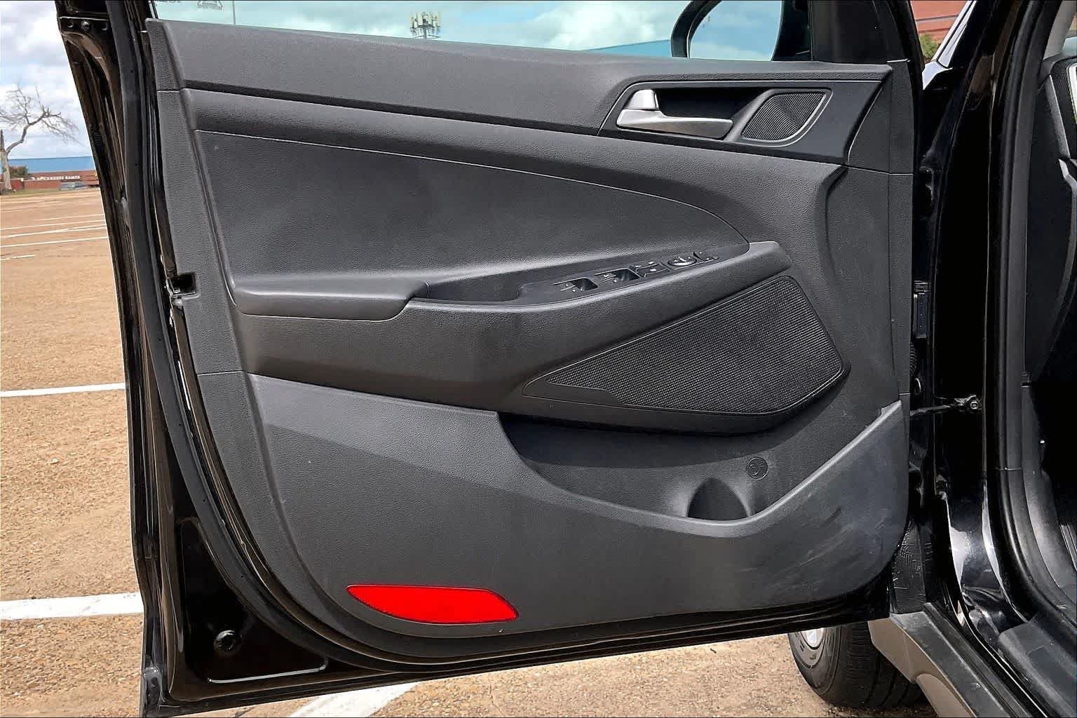 Used 2021 Hyundai Tucson Value FWD image 25