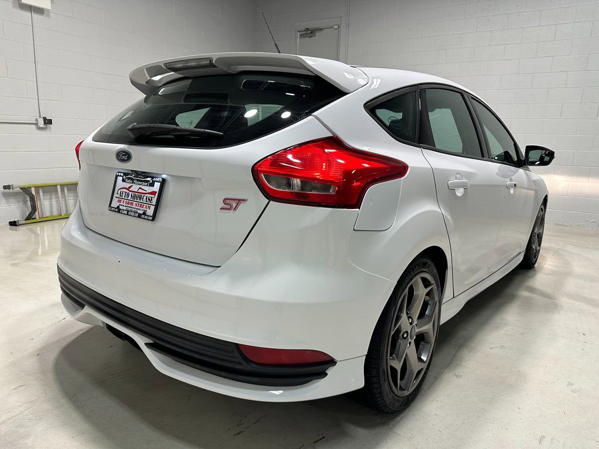 Used 2017 Ford Focus ST image 6