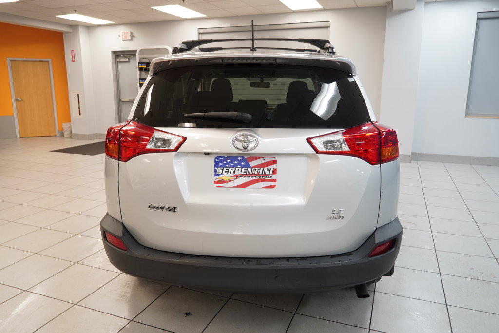 Used 2014 Toyota RAV4 LE AWD/4WD image 8
