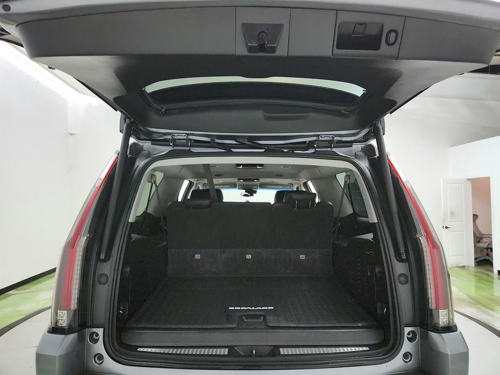 Used 2019 Cadillac Escalade ESV Premium Luxury AWD/4WD image 32