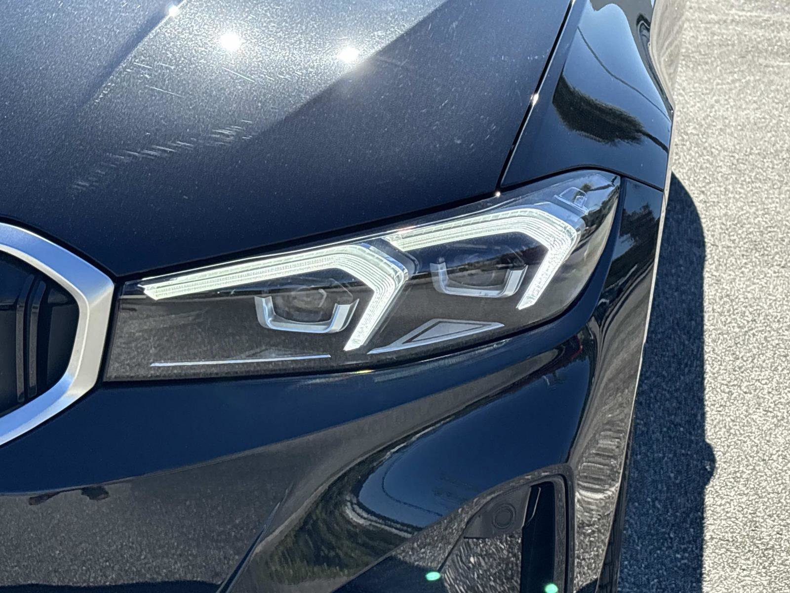 Used 2024 BMW 330i Sedan image 9