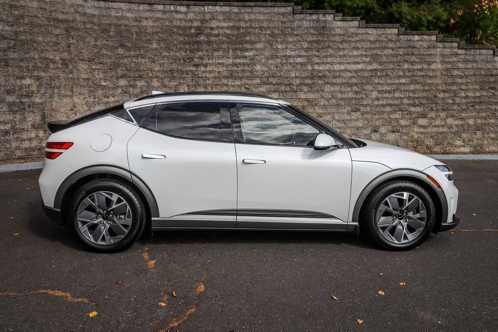 New 2025 Genesis GV60 Advanced image 3