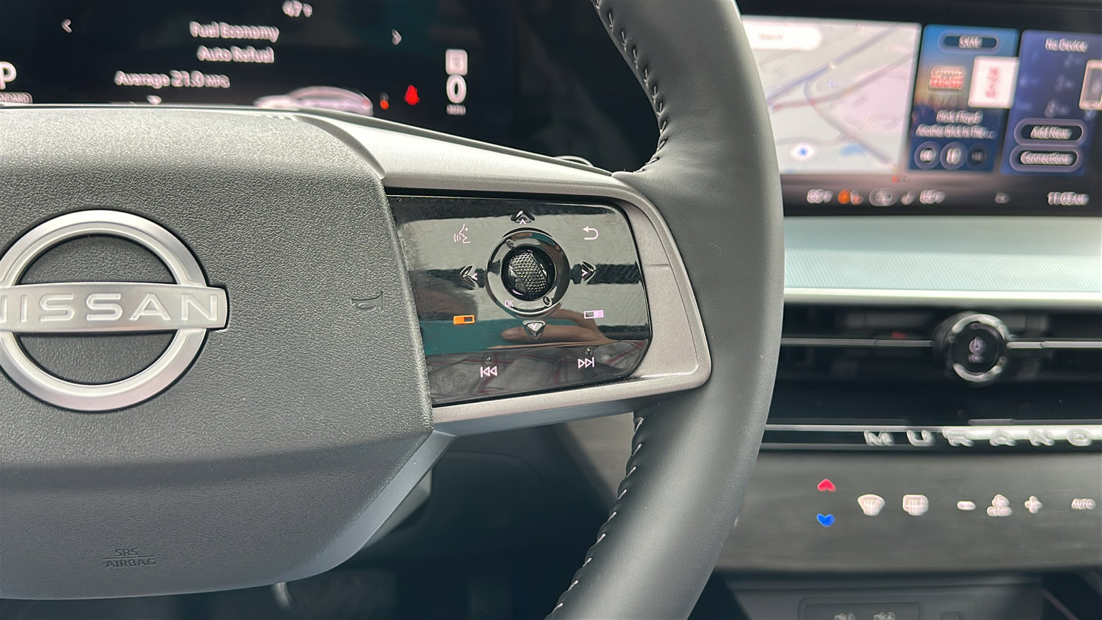 Certified 2025 Nissan Murano SL image 17