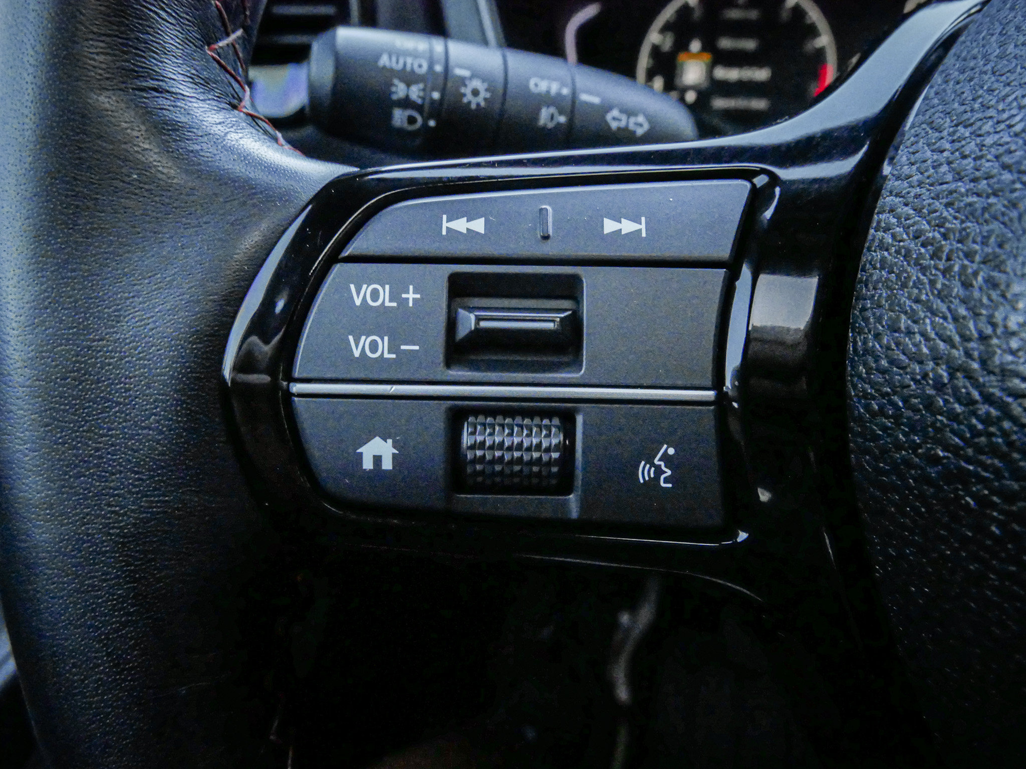 Certified 2025 Honda Pilot TrailSport image 19
