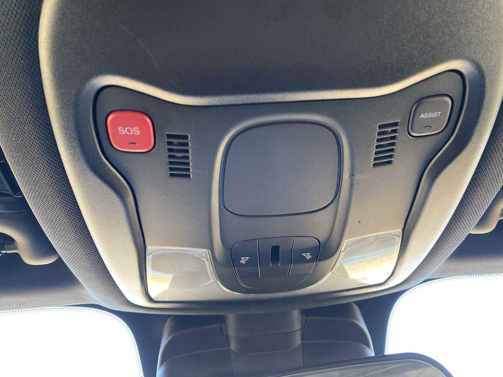 Certified 2022 Jeep Renegade Altitude image 25