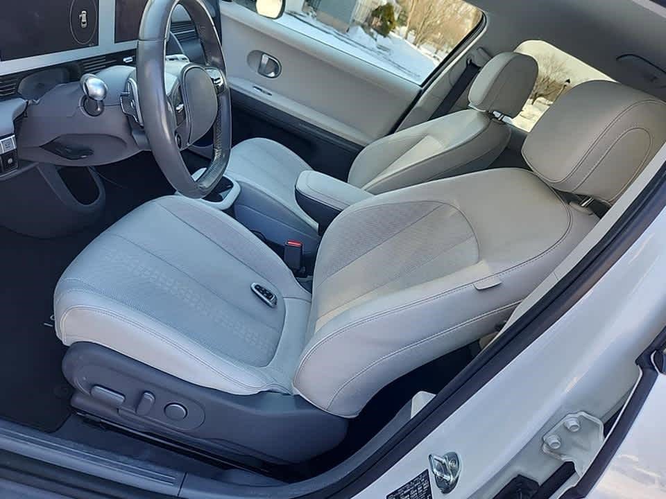 Used 2023 Hyundai Ioniq 5 SEL image 3