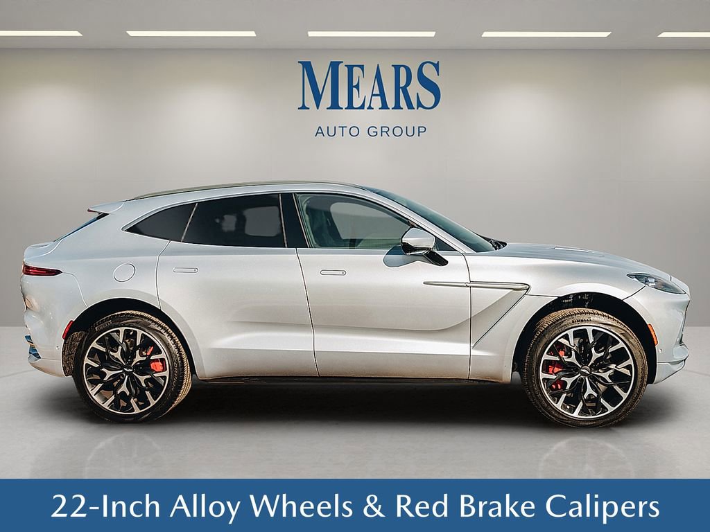 Used 2024 Aston Martin DBX image 5