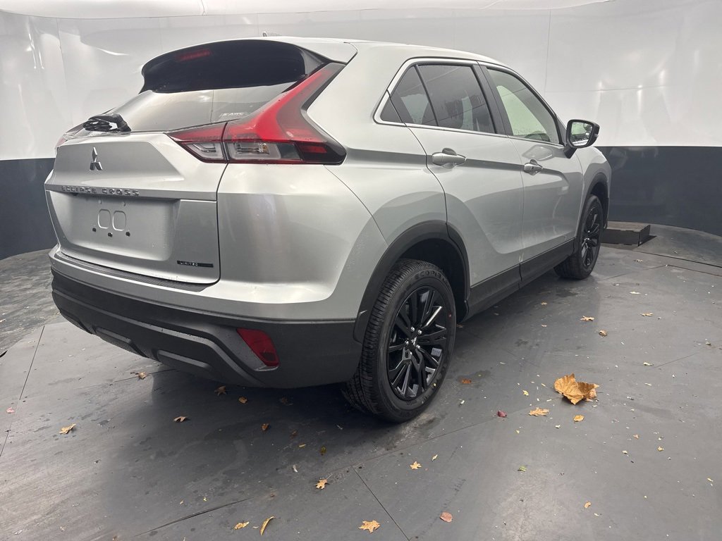 New 2026 Mitsubishi Eclipse Cross LE image 3