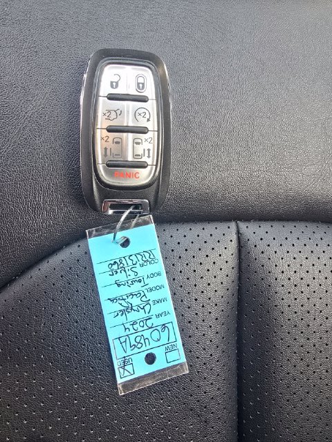 Used 2024 Chrysler Pacifica Touring-L FWD image 31