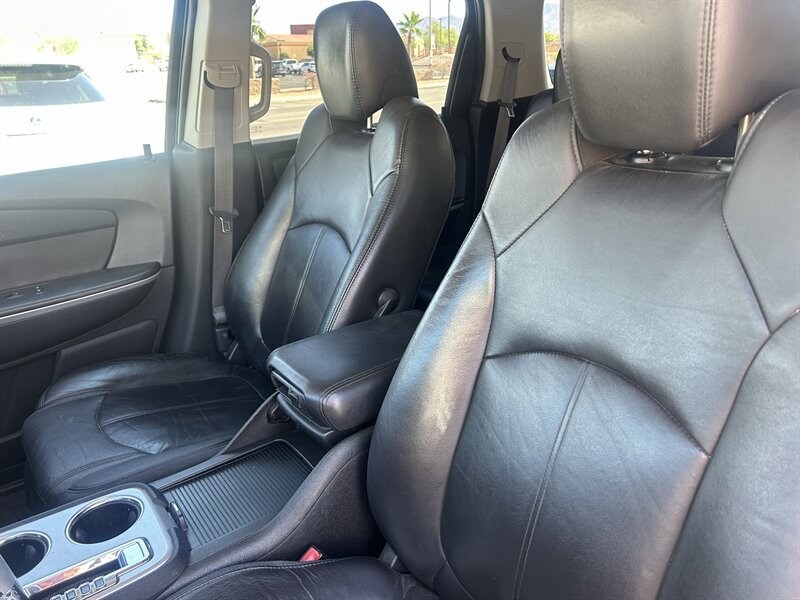 Used 2010 GMC Acadia SLT AWD/4WD image 20