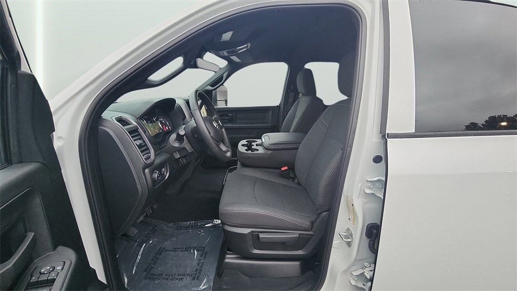 New 2026 RAM 3500 Tradesman image 15