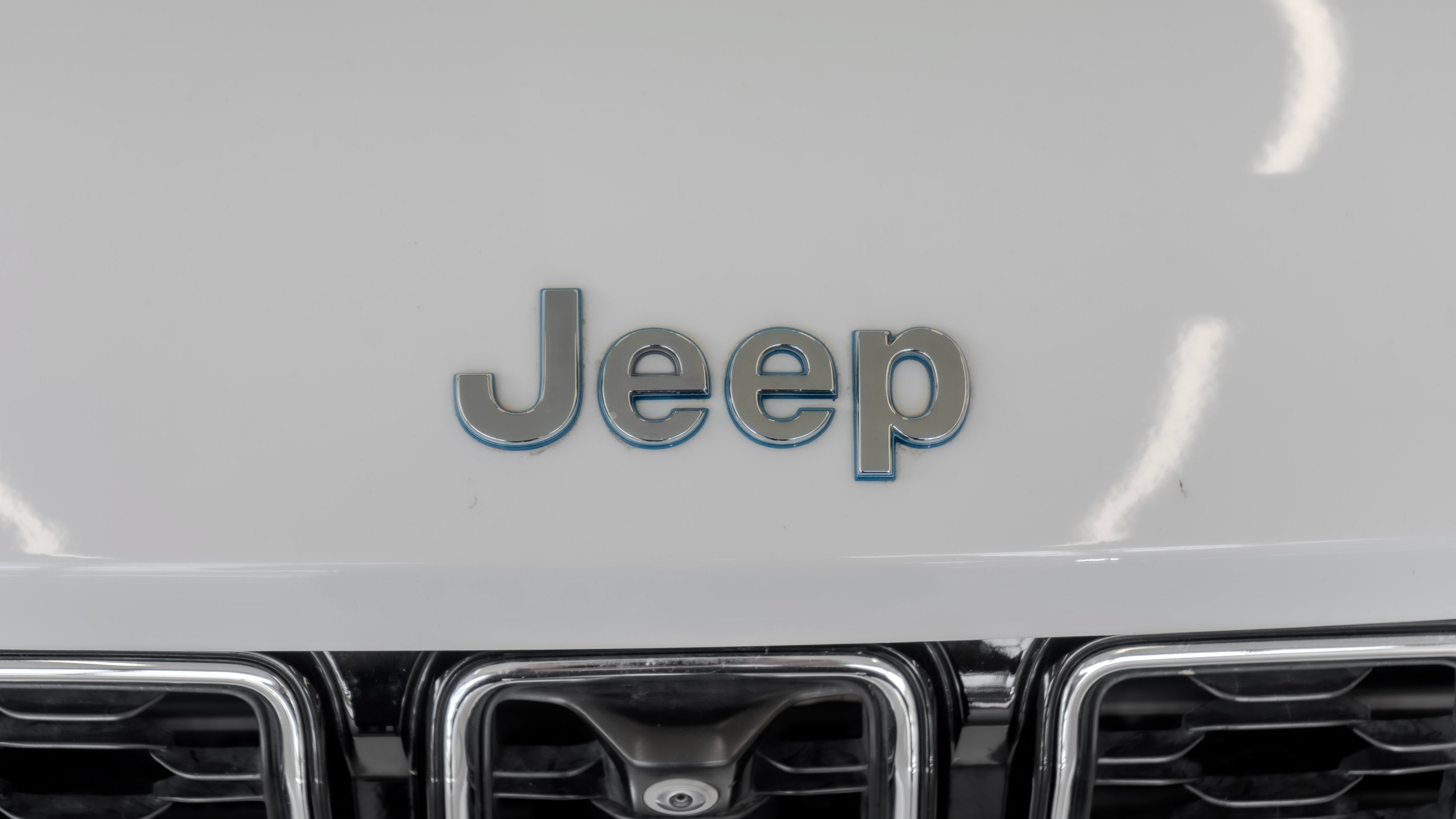 Used 2023 Jeep Grand Cherokee 4WD 4xe w/ Luxury Tech Group II image 5
