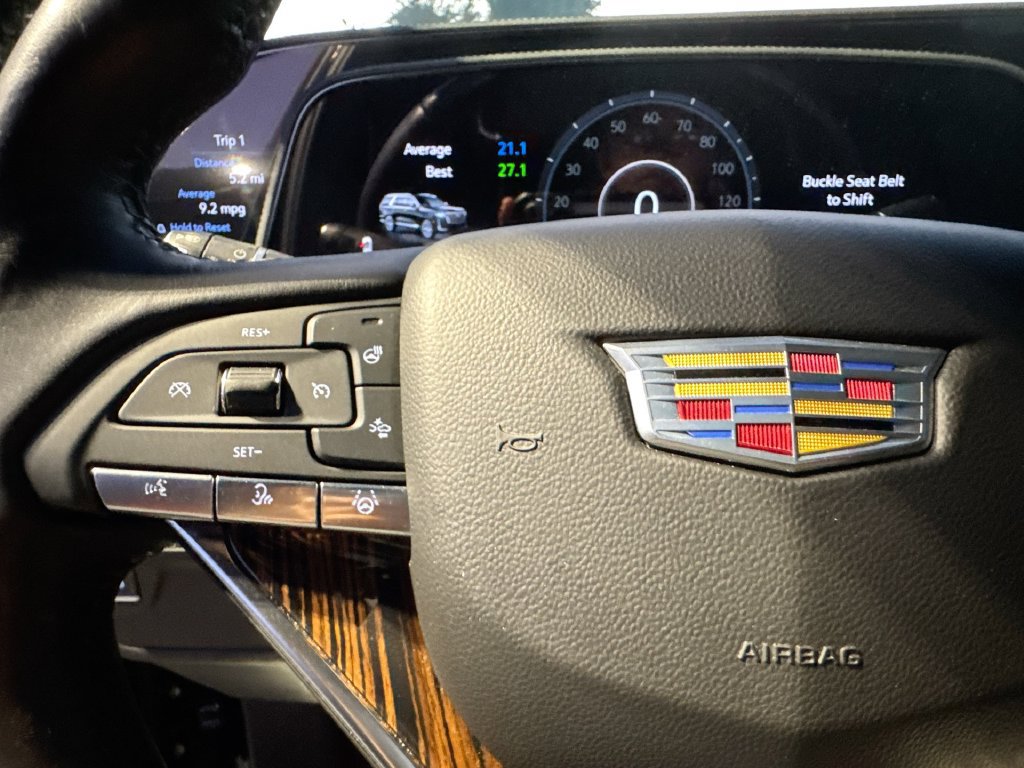 Used 2024 Cadillac Escalade ESV Premium Luxury RWD image 17