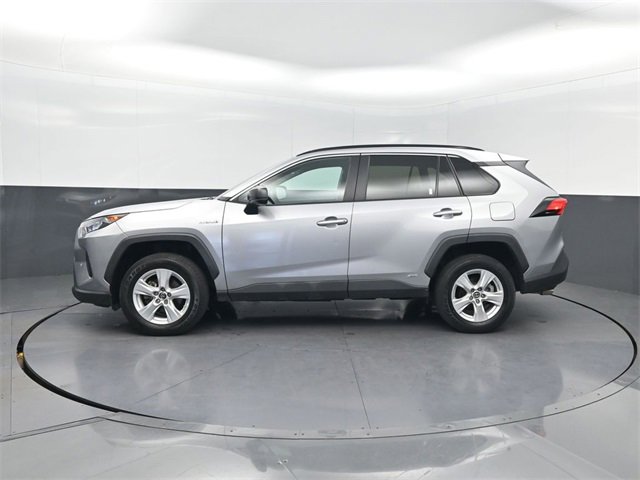 Used 2021 Toyota RAV4 LE image 32