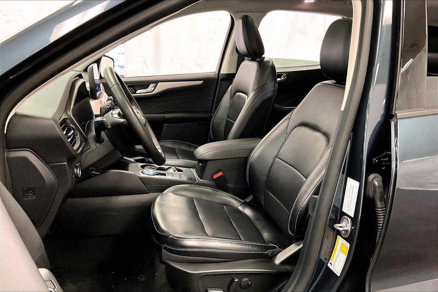 Certified 2022 Ford Escape SEL image 24