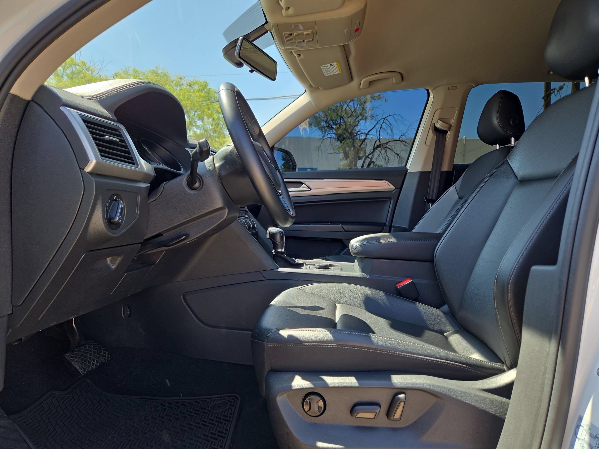 Used 2019 Volkswagen Atlas SE AWD/4WD image 16