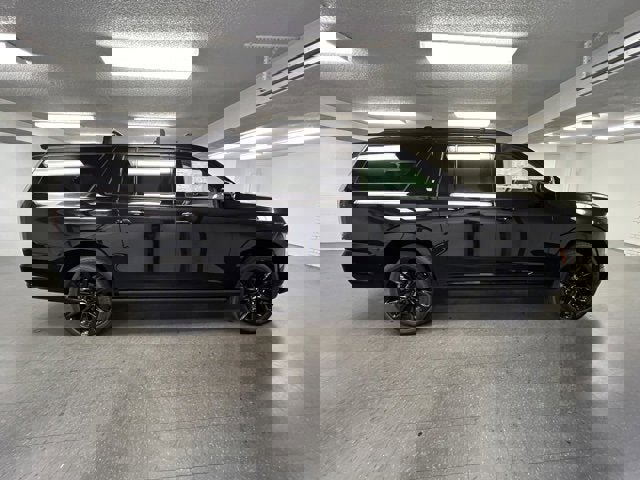 New 2025 Cadillac Escalade ESV Sport Platinum w/ LPO, ONYX Package image 6