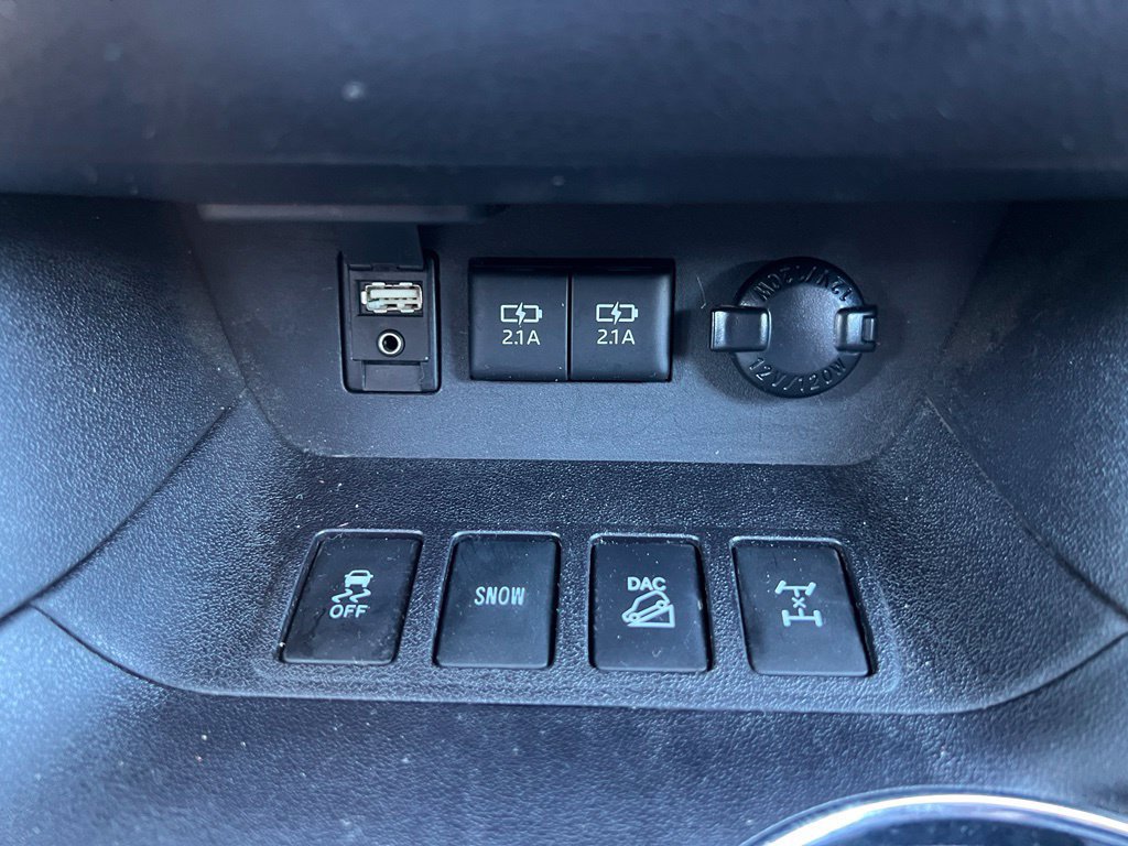 Certified 2018 Toyota Highlander Limited Platinum AWD/4WD image 31