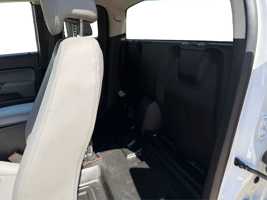 Used 2021 Chevrolet Colorado W/T w/ WT Convenience Package AWD/4WD image 11