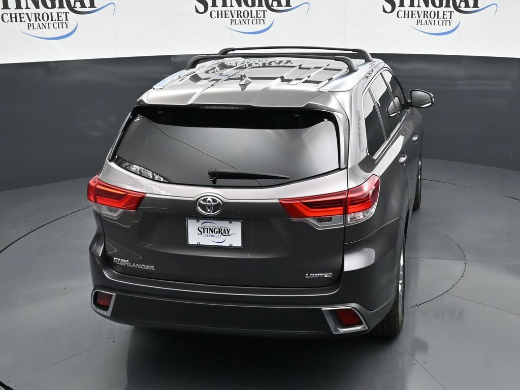 Used 2017 Toyota Highlander Limited image 14