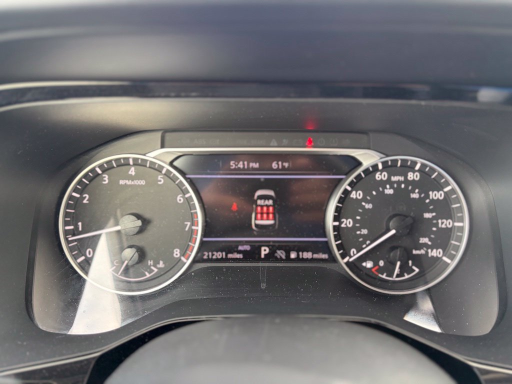 Used 2025 Nissan Pathfinder SV AWD/4WD image 34