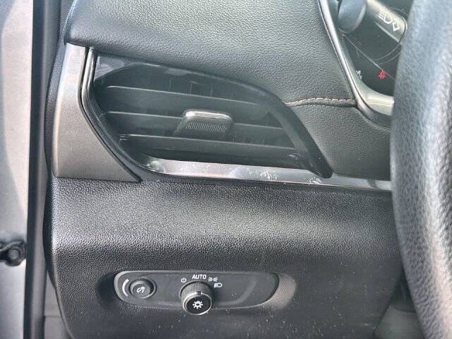 Used 2020 Chevrolet Traverse LS w/ LPO, Floor Liner Package FWD image 17
