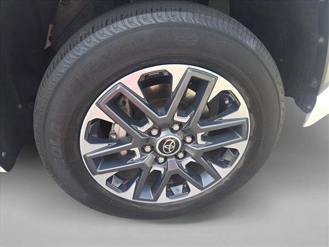 Used 2022 Toyota Tundra Limited image 25