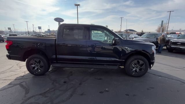 Used 2024 Ford F150 Lightning Lariat AWD/4WD image 8