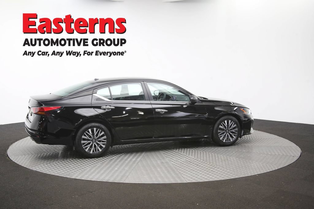 Used 2024 Nissan Altima 2.5 SV FWD image 45