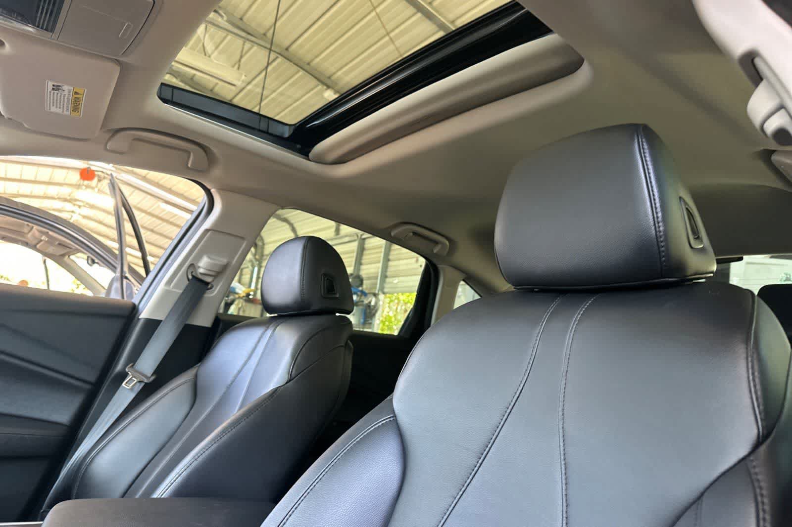 Used 2023 Acura TLX FWD image 19