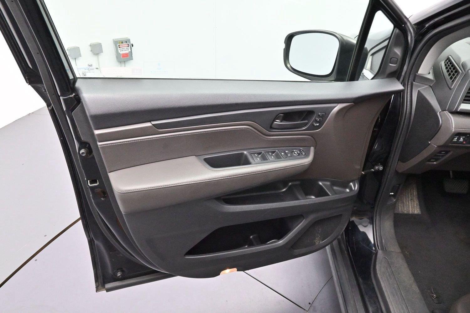 Used 2018 Honda Odyssey EX-L image 9