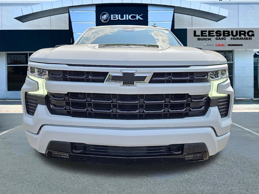 Used 2023 Chevrolet Silverado 1500 RST w/ Z71 Off-Road Package AWD/4WD image 2