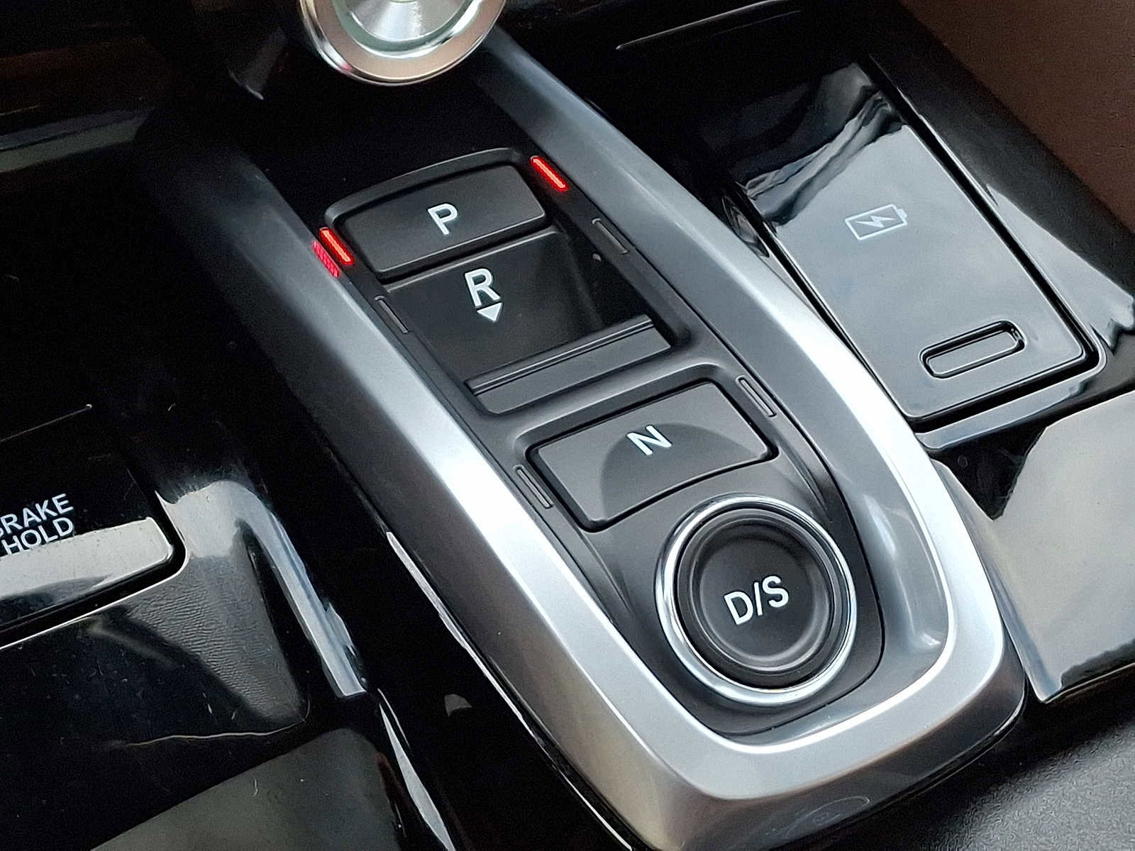 Used 2024 Acura MDX SH-AWD w/ Technology Package image 15