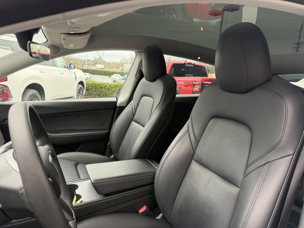 Used 2022 Tesla Model Y Performance image 16