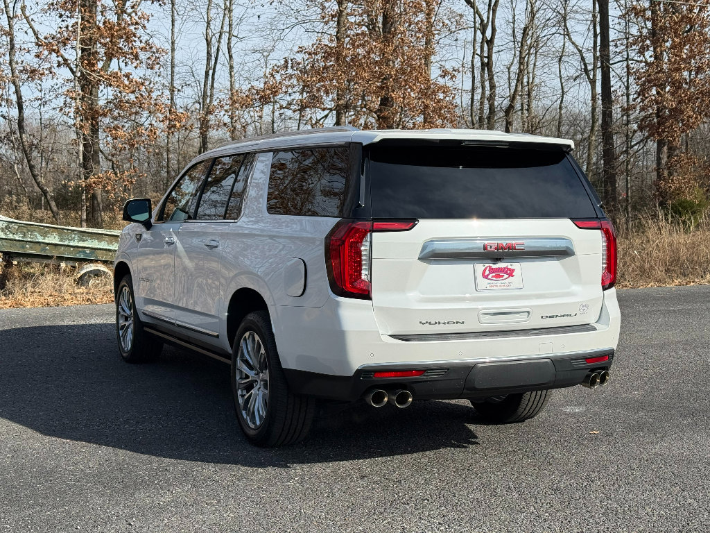 Used 2024 GMC Yukon XL Denali image 5
