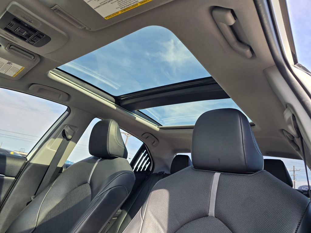 Used 2021 Toyota Camry XSE w/ Navigation Package image 29