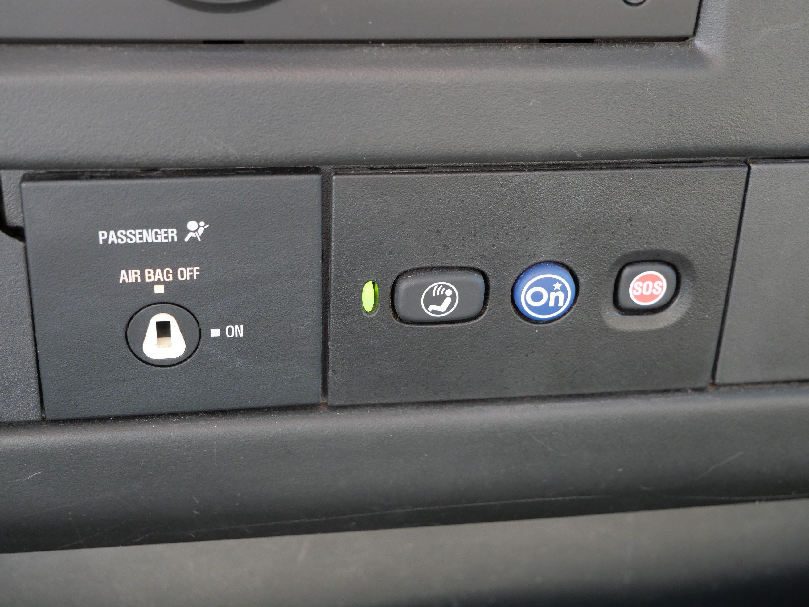 Used 2017 Chevrolet Express 2500 RWD image 32