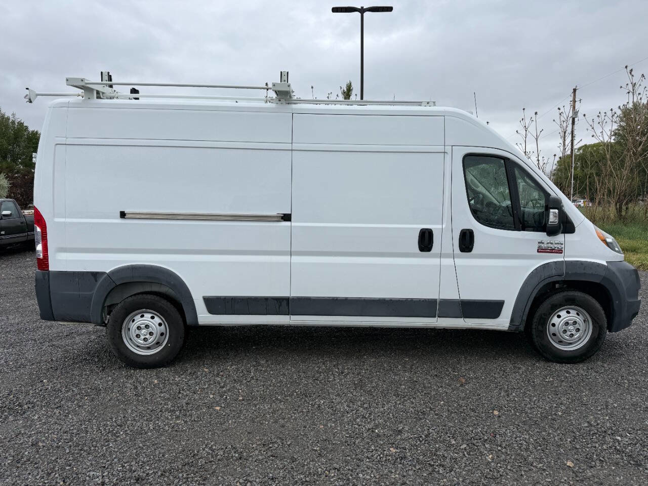 Used 2018 RAM ProMaster 2500 FWD image 2