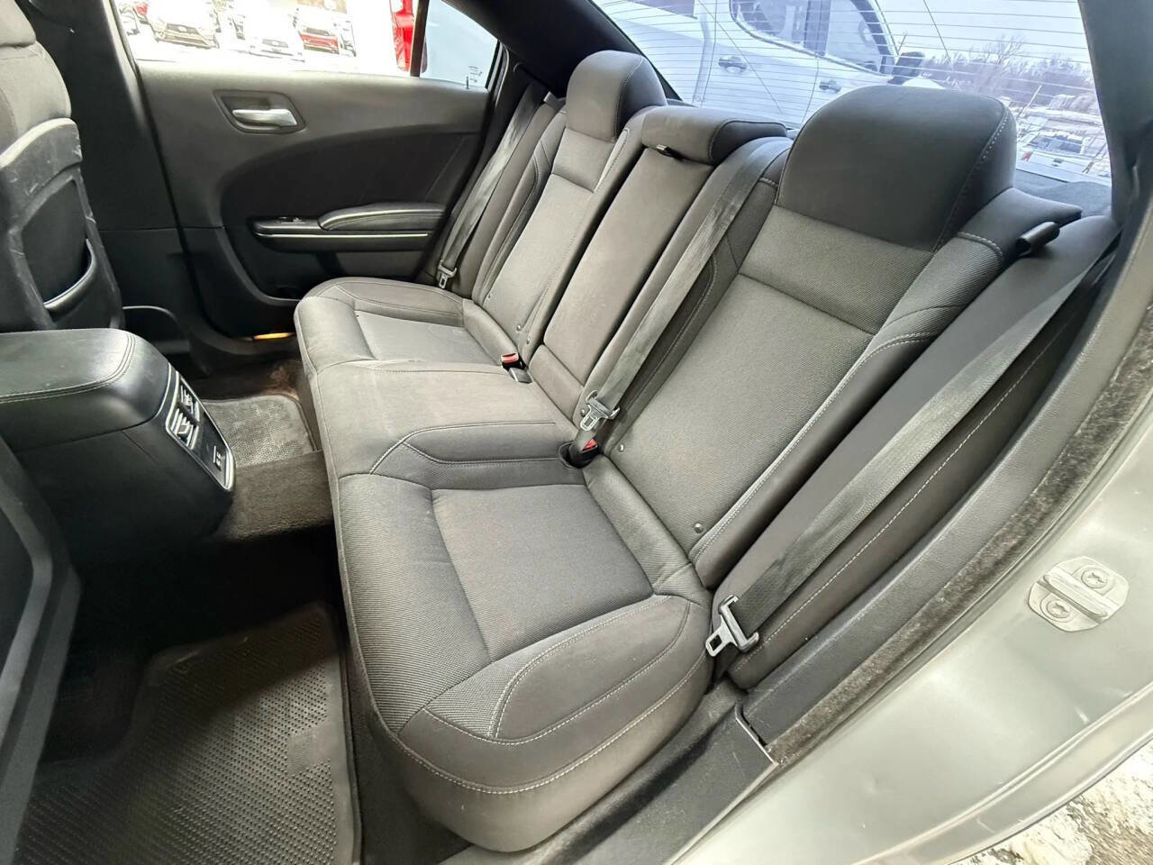 Used 2016 Dodge Charger SXT image 22