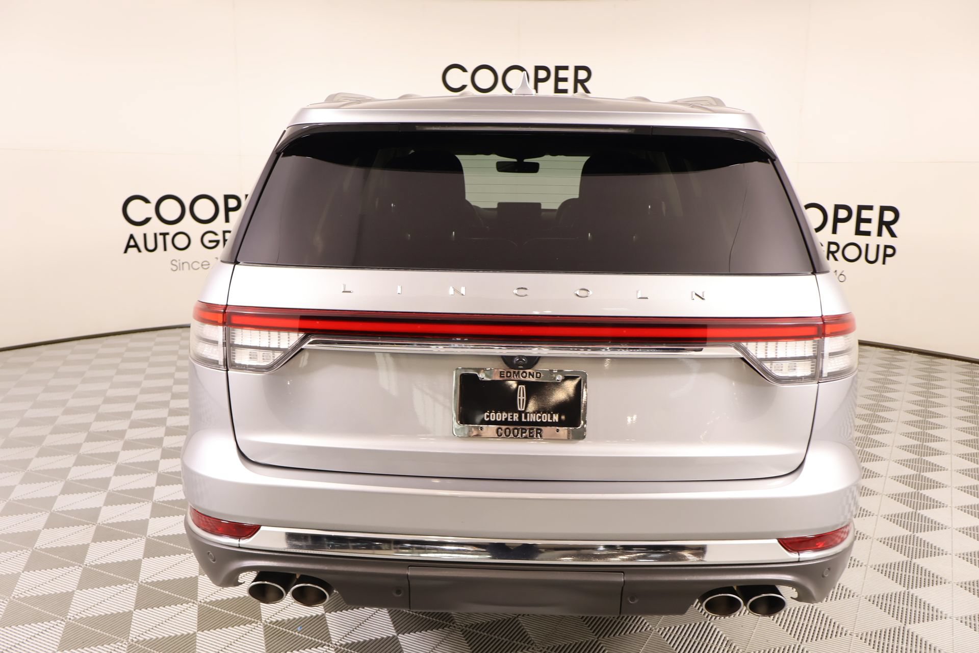 Used 2020 Lincoln Aviator Reserve w/ Equipment Group 202A AWD/4WD image 24