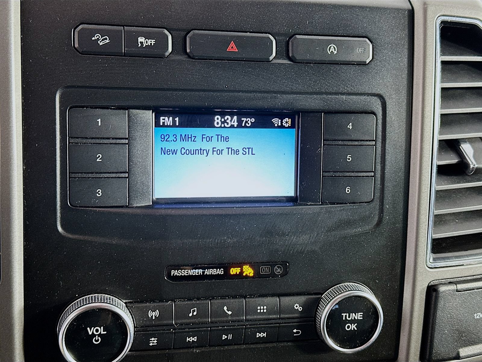Used 2018 Ford Expedition XLT AWD/4WD image 14