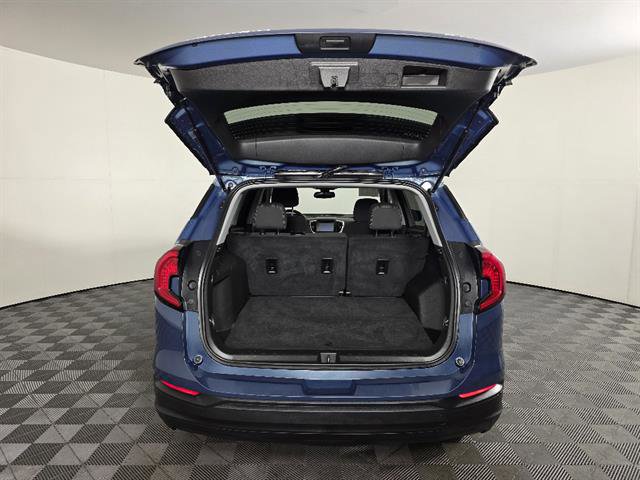 Used 2024 GMC Terrain SLE AWD/4WD image 19